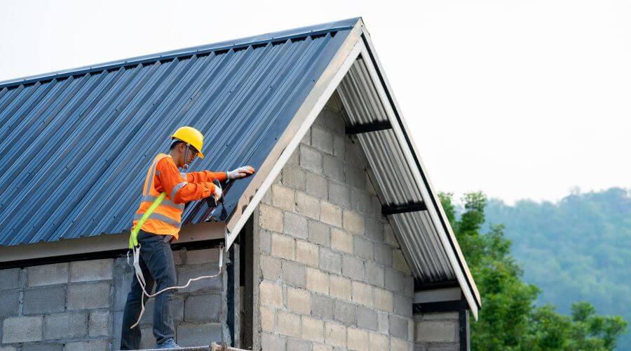 Professional Flat Roofing Installation in Steens, MS